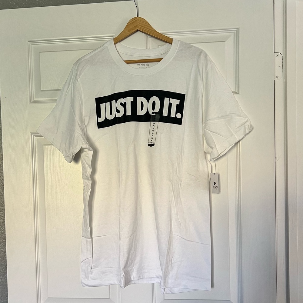 Nike Men’s Just Do It T-Shirt.  NEW! XL